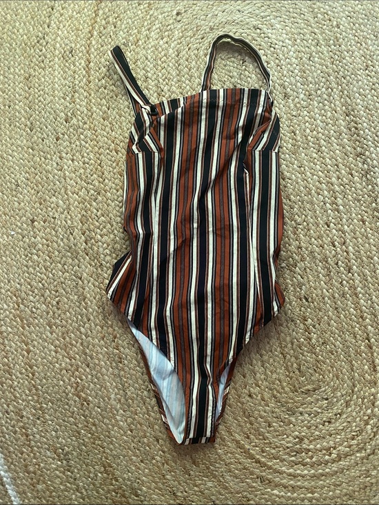 Doen Other - Doen Mallorca maillot Striped One-Piece Swimsuit in montecito stripe